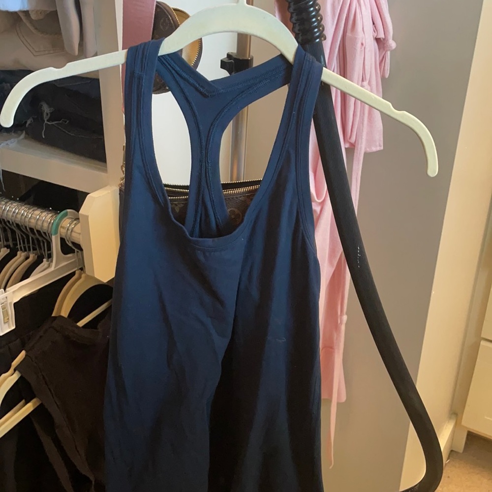 Lululemon tank